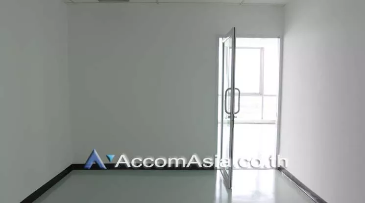 10  Office Space For Rent in Sukhumvit ,Bangkok BTS Ekkamai at 42 Tower AA16504